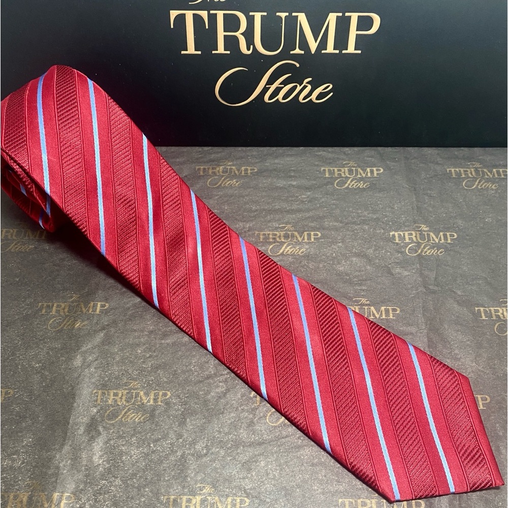 PRESIDENT DONALD J TRUMP Signature Collection